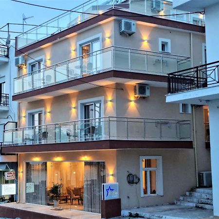 الشقق الفندقية يميناريافي  Star Bay Luxury المظهر الخارجي الصورة