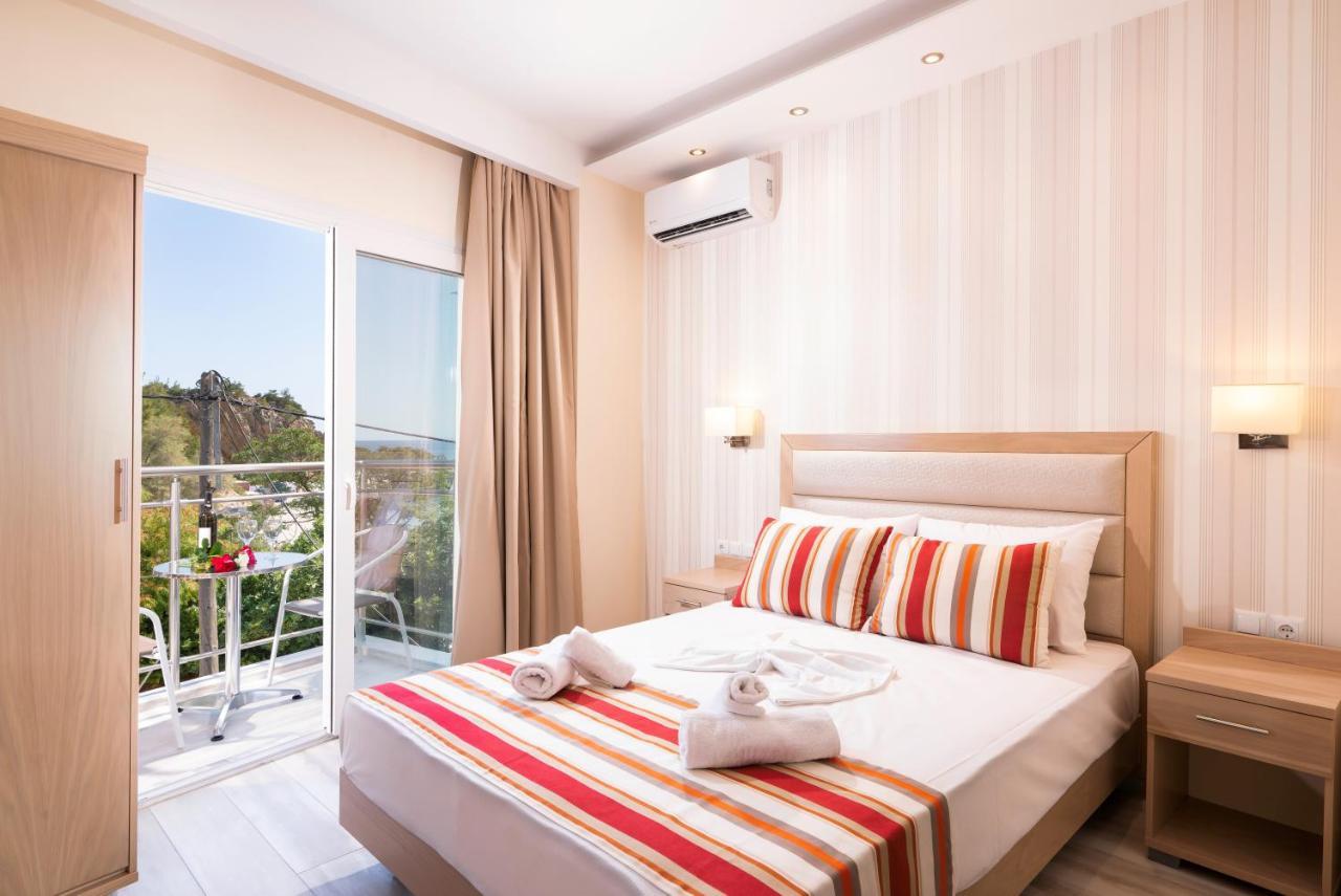 الشقق الفندقية يميناريافي  Star Bay Luxury المظهر الخارجي الصورة