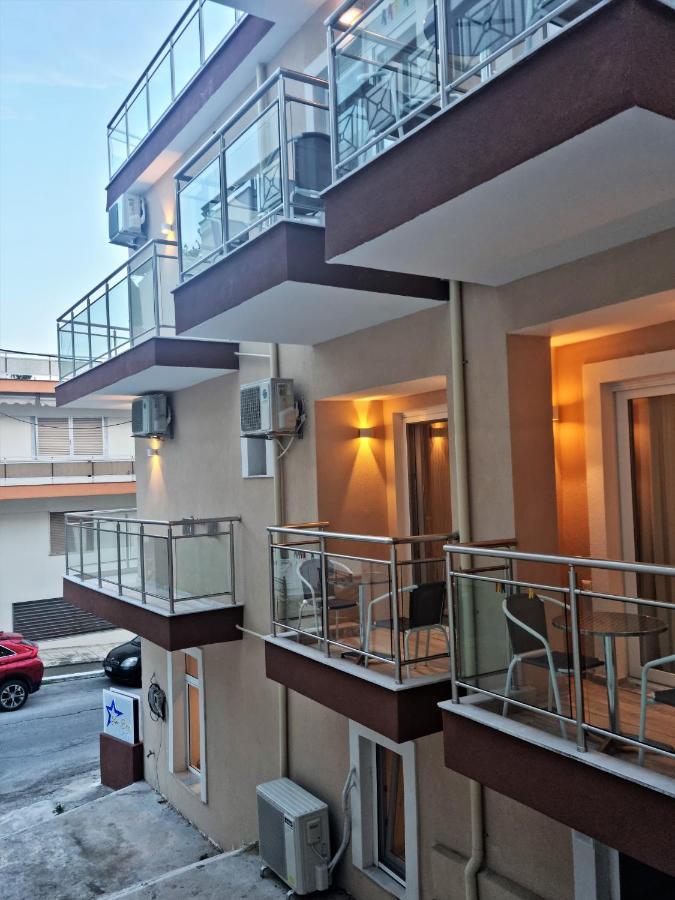 الشقق الفندقية يميناريافي  Star Bay Luxury المظهر الخارجي الصورة