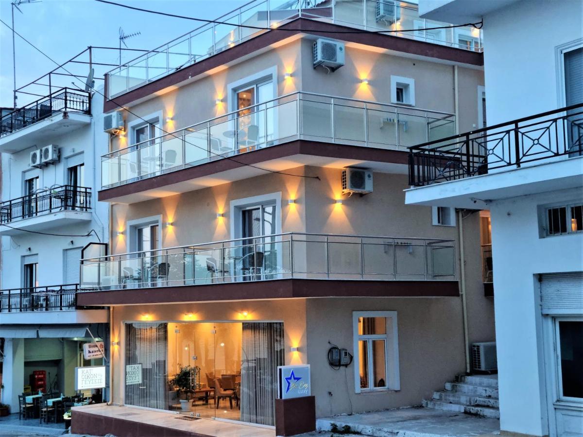 الشقق الفندقية يميناريافي  Star Bay Luxury المظهر الخارجي الصورة